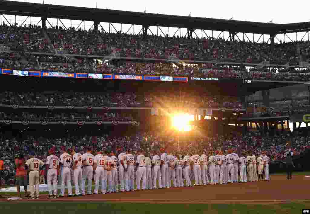 Los jugadores de la Liga Nacional son presentados antes del Juego de las Estrellas de la MLB en el Citi Field.